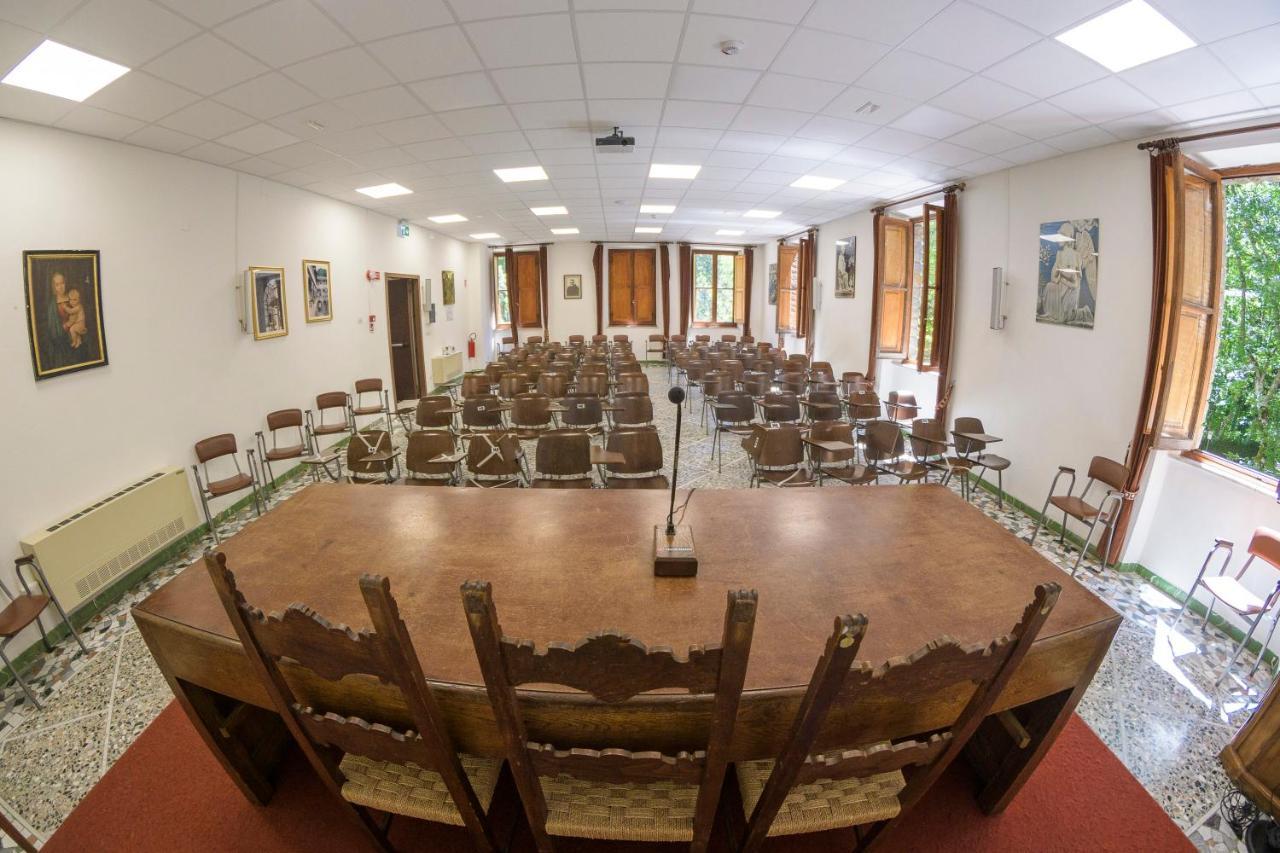 מלון לה ורנה Casa Perferie “Pastor Angelicus” מראה חיצוני תמונה